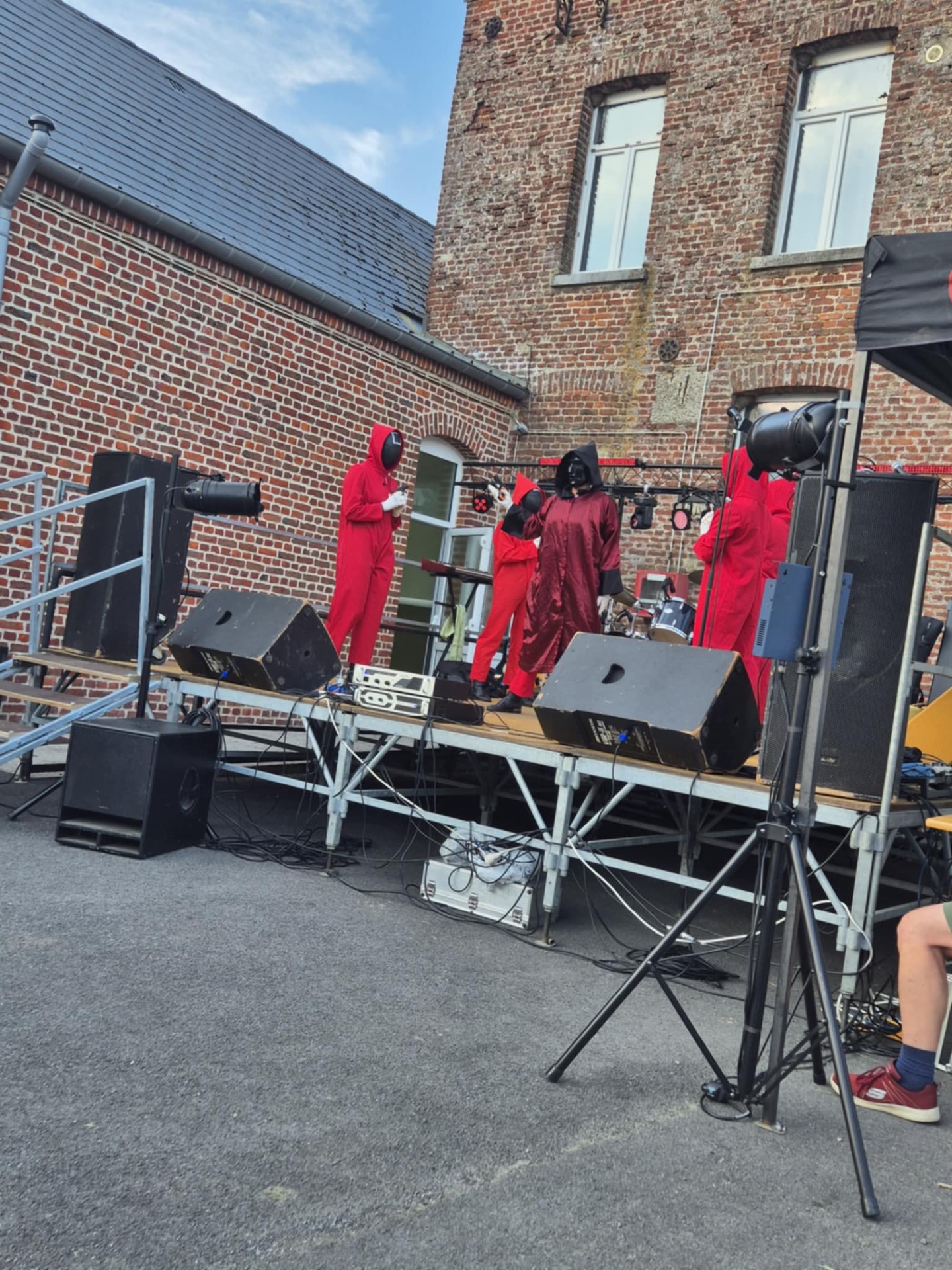 Prestation de la troupe The Dance 4 You à Ramousies, en France le 26 juillet 2025. 